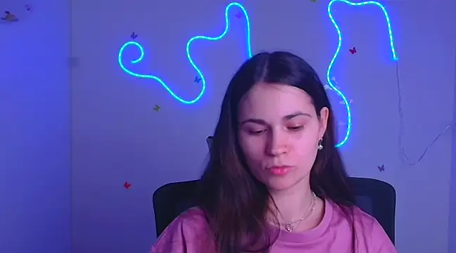 Loon Amore online show from March 10, 2025, 7:50 pm