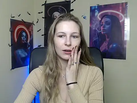 StrangerGi online show from May 26, 2026, 6:00 am
