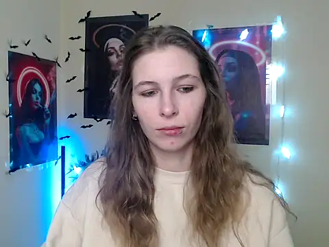 StrangerGi online show from December 19, 2025, 7:11 am