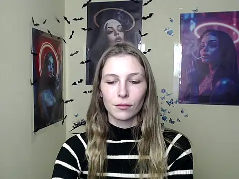 StrangerGi online show from March 19, 2025, 4:13 pm