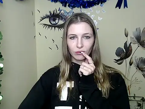 StrangerGi online show from February 20, 2025, 4:03 pm