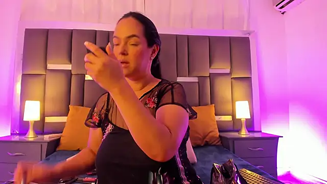 talivega online show from October 13, 2025, 6:53 pm