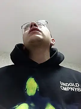 Juliandr188 online show from November 29, 2025, 12:38 pm