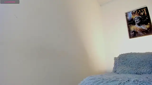 Nina Fuentes online show from September 29, 2025, 10:48 pm