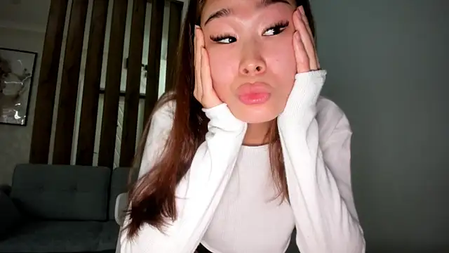 Yukisans online show from November 1, 2025, 12:54 pm