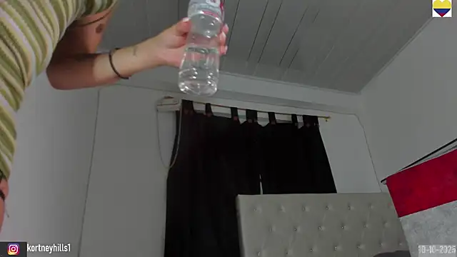 Snapshot of sexykortney chatting on October 10, 2025, 4:57 am sexykortney online show from October 10, 2025, 4:57 am