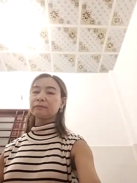 Sexy-ladyboobs20 online show from October 4, 2025, 1:12 pm