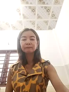 Sexy-ladyboobs20 online show from October 16, 2025, 1:14 am