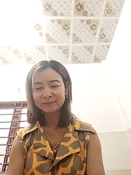 Sexy-ladyboobs20 online show from September 15, 2025, 1:06 am