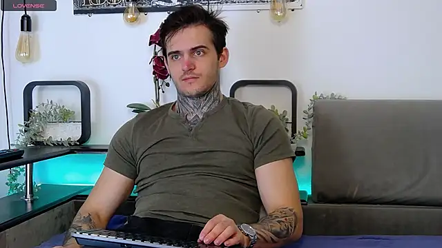 CarterCole online show from March 8, 2025, 8:11 am