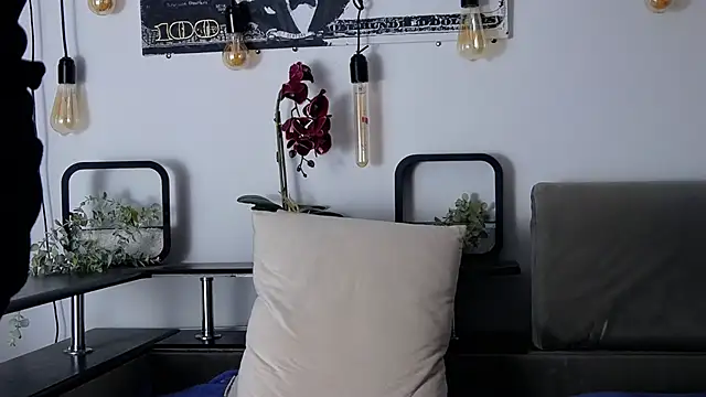 CarterCole online show from March 1, 2025, 2:13 pm