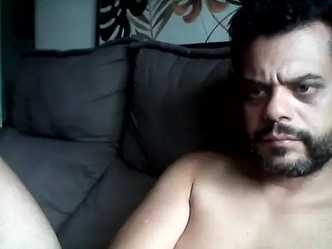 HornyBeachBoyBR online show from February 5, 2026, 1:40 pm