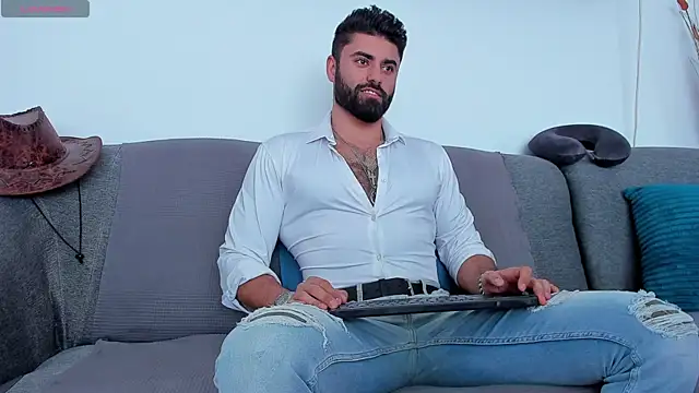 Snapshot of RawAdam chatting on February 23, 2025, 10:06 am RawAdam online show from February 23, 2025, 10:06 am