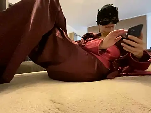 Marilou1983 online show from February 10, 2025, 8:42 am