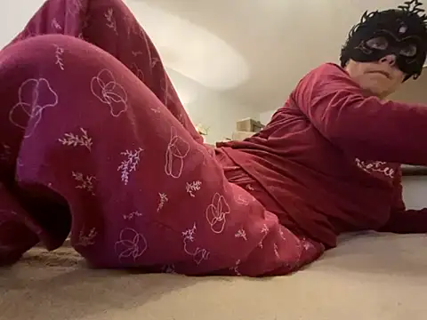 Marilou1983 online show from September 10, 2025, 8:19 pm