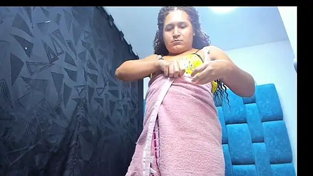 dirtygirl hot online show from March 22, 2025, 7:57 am