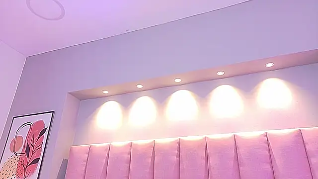 KeilyRoss online show from February 7, 2026, 9:23 pm