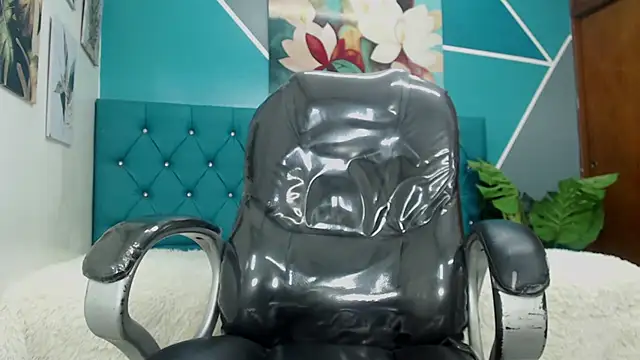 Noha scott online show from February 21, 2025, 2:06 am