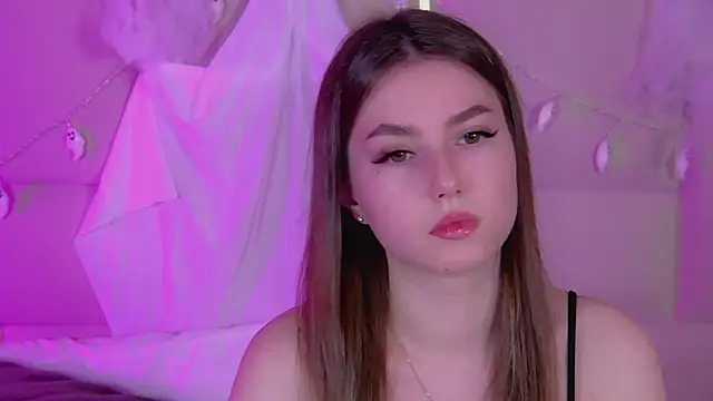 Snapshot of AliceMoreno chatting on November 6, 2025, 7:07 pm AliceMoreno online show from November 6, 2025, 7:07 pm