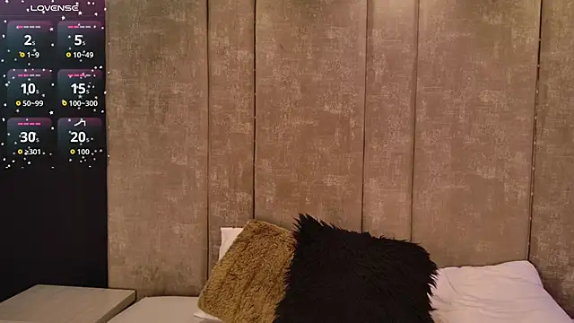 AmmyJones  online show from September 23, 2025, 7:21 pm