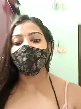 SANAYA ROY online show from September 26, 2025, 7:37 am