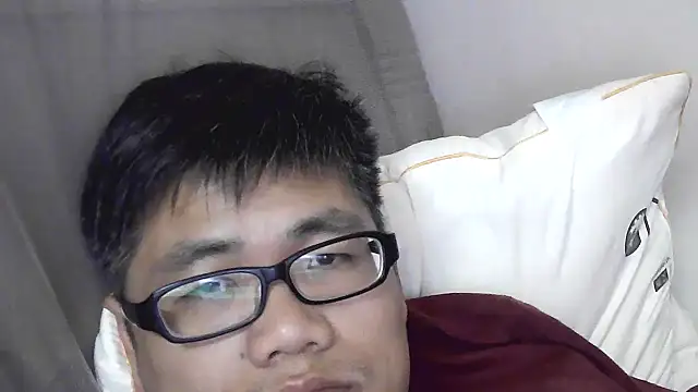 findagirlfriend online show from March 6, 2025, 8:37 pm