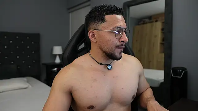 Martin Logan online show from April 10, 2026, 1:12 am