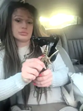 ImCarolinaCutiexxx online show from October 24, 2025, 10:31 pm