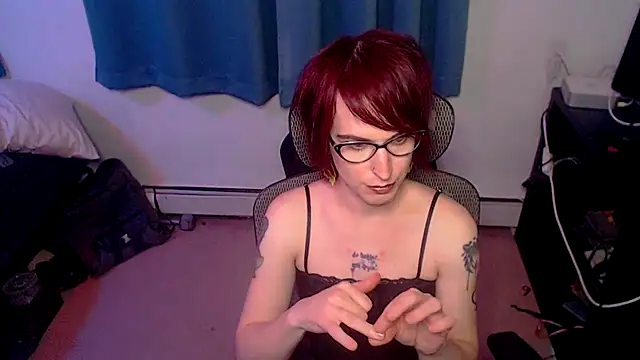 Snapshot of RyffBurnz chatting on February 1, 2026, 2:10 am RyffBurnz online show from February 1, 2026, 2:10 am