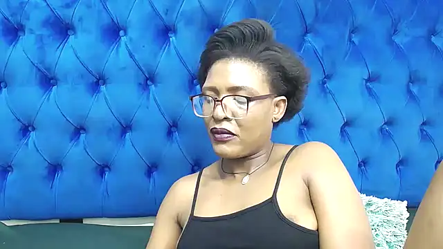 Snapshot of SpicyQueenxxxx chatting on May 17, 2026, 11:43 am SpicyQueenxxxx online show from May 17, 2026, 11:43 am