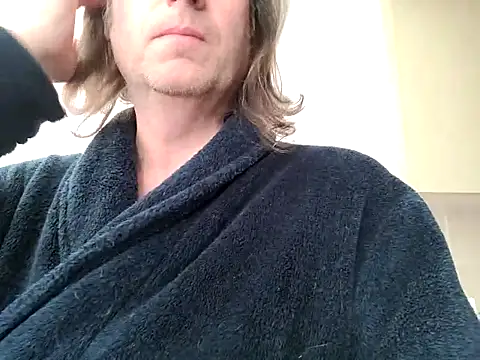 Snapshot of JulianJ50 chatting on March 3, 2025, 9:34 am JulianJ50 online show from March 3, 2025, 9:34 am