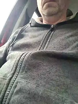 Snapshot of JulianJ50 chatting on January 15, 2026, 11:24 am JulianJ50 online show from January 15, 2026, 11:24 am