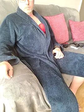 Snapshot of JulianJ50 chatting on November 20, 2025, 1:23 pm JulianJ50 online show from November 20, 2025, 1:23 pm