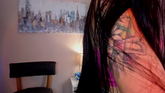 dakotaa   online show from March 18, 2025, 8:16 pm