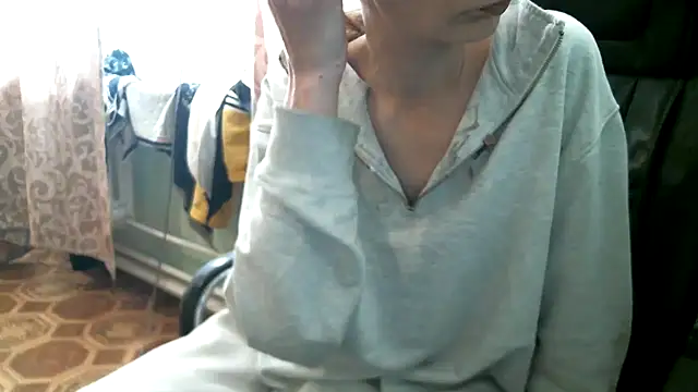 DennisXCaroll online show from April 27, 2026, 12:03 pm