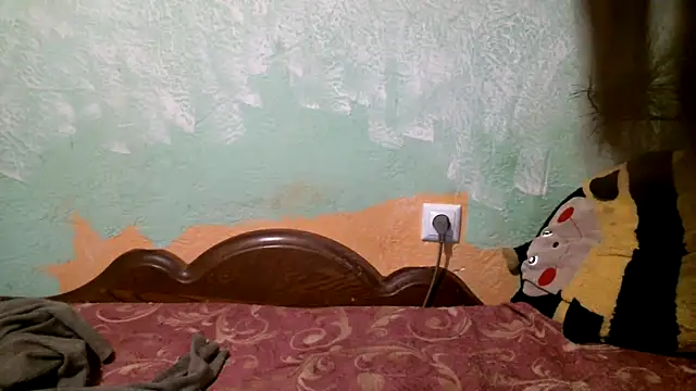 DennisXCaroll online show from December 1, 2025, 6:14 am