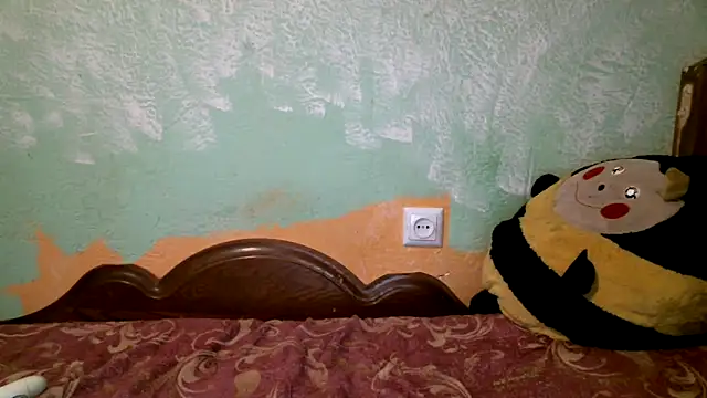 DennisXCaroll online show from November 11, 2025, 8:09 am