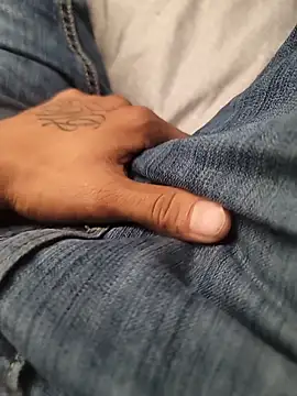 Swapurcrm online show from November 8, 2025, 11:08 pm