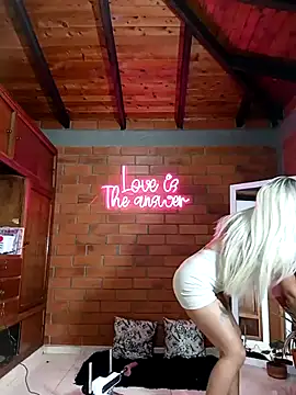 SamaraJay1 online show from February 28, 2025, 11:12 pm