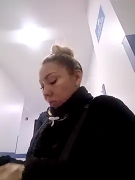 Snapshot of coral_smitth chatting on November 7, 2025, 5:12 am coral smitth online show from November 7, 2025, 5:12 am