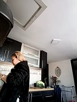 Snapshot of coral_smitth chatting on September 21, 2025, 11:48 am coral smitth online show from September 21, 2025, 11:48 am