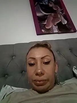 Snapshot of coral_smitth chatting on March 6, 2025, 10:04 pm coral smitth online show from March 6, 2025, 10:04 pm