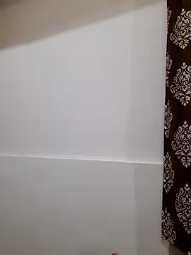 Snapshot of Guyinshortss chatting on October 11, 2025, 8:32 pm Guyinshortss online show from October 11, 2025, 8:32 pm