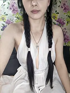 Snapshot of sweetbb15 chatting on June 9, 2026, 9:54 am sweetbb15 online show from June 9, 2026, 9:54 am