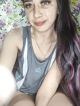 Snapshot of sweetbb15 chatting on June 29, 2026, 3:56 pm sweetbb15 online show from June 29, 2026, 3:56 pm