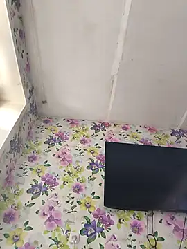 sweetbb15 online show from March 5, 2026, 9:28 am