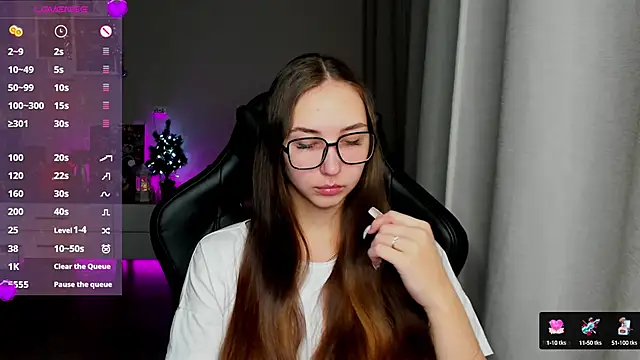 Sm0ly online show from January 17, 2025, 1:36 am