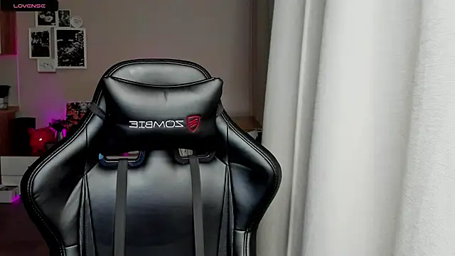 Sm0ly online show from February 11, 2025, 1:41 am