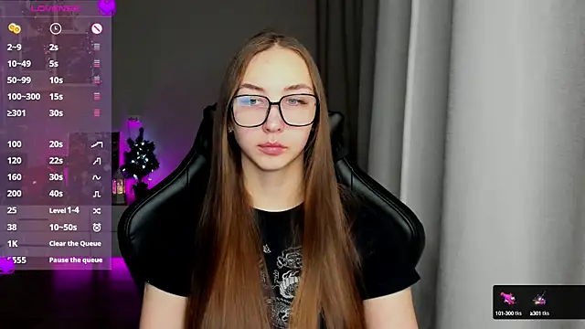 Sm0ly online show from January 14, 2025, 2:08 am