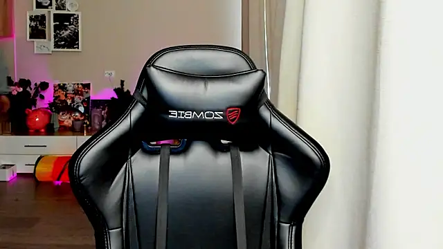 Sm0ly online show from October 16, 2025, 3:59 am